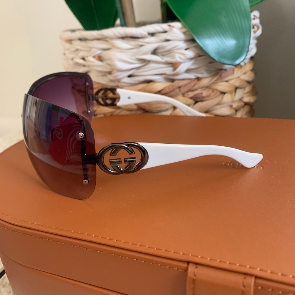 Gucci sunglasses